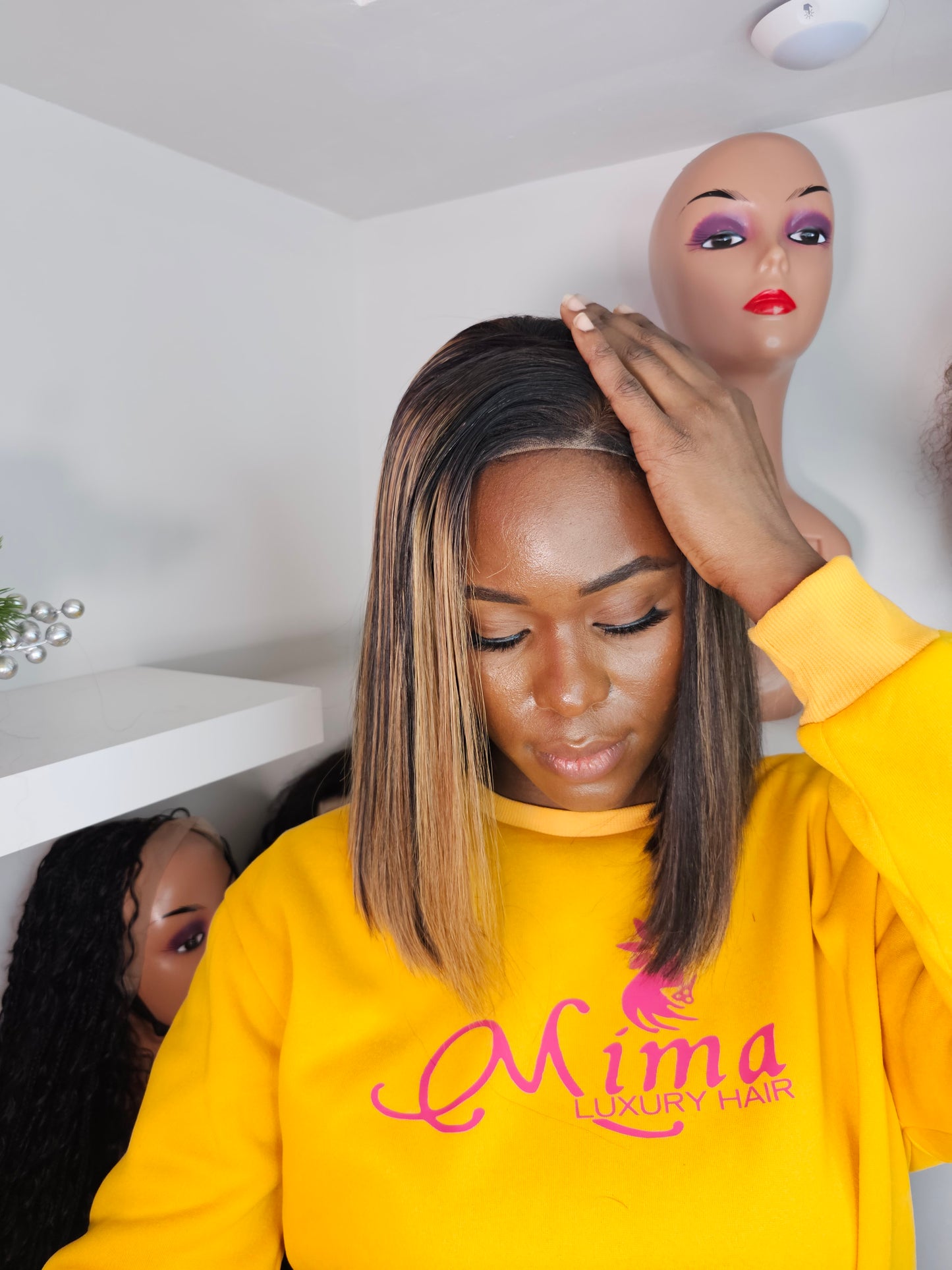 MIMA 2 TONE HIGHLIGHTS LUXURY LACE CLOSURE BOB WIG