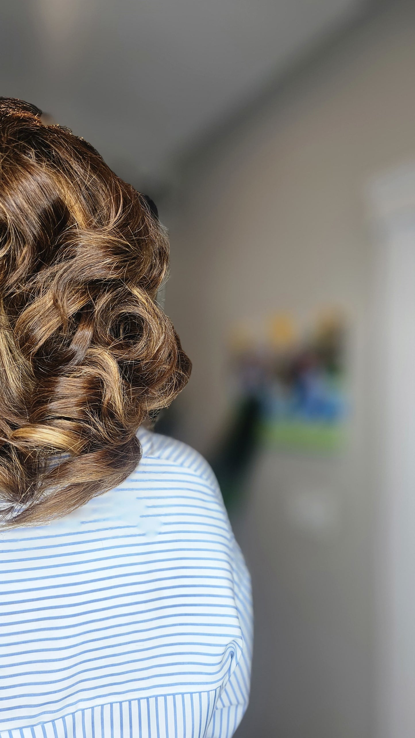 MIMA BOUNCY WAVE LUXURY WIG